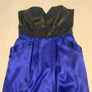 Classic block color mini dress.